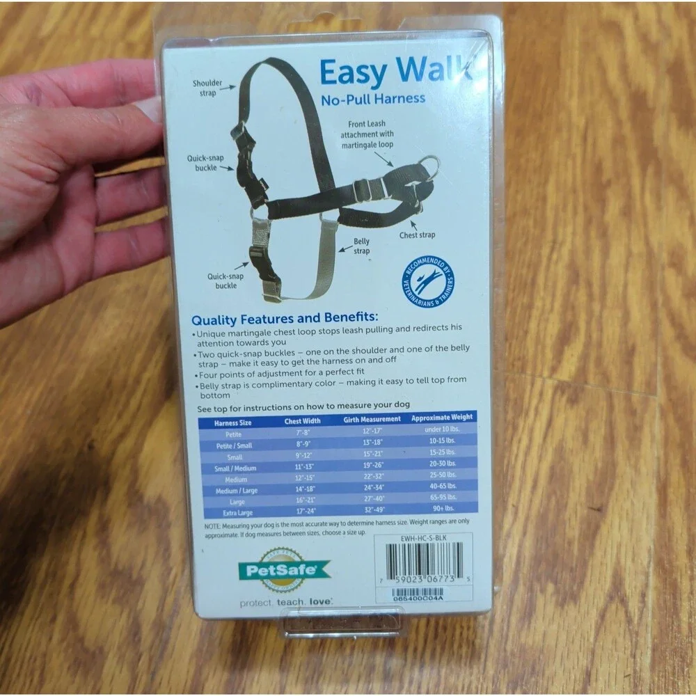 PetSafe Easy Walk Harness No-Pull Small- Black/Silver 15-25lbs NEW